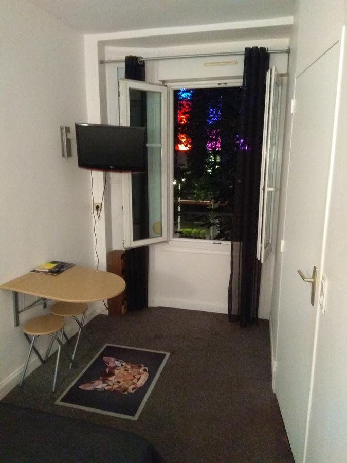 Le Monopole Hotell Reims Eksteriør bilde